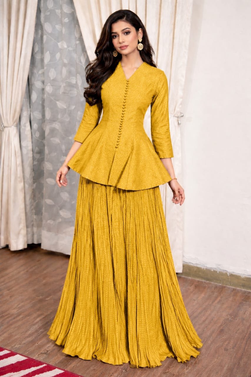 Trendy Peplum and Crushed Silk Skirt Set